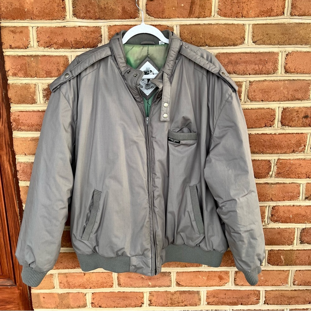 World travel club, 2XL, gray puffer jacket quilted inside